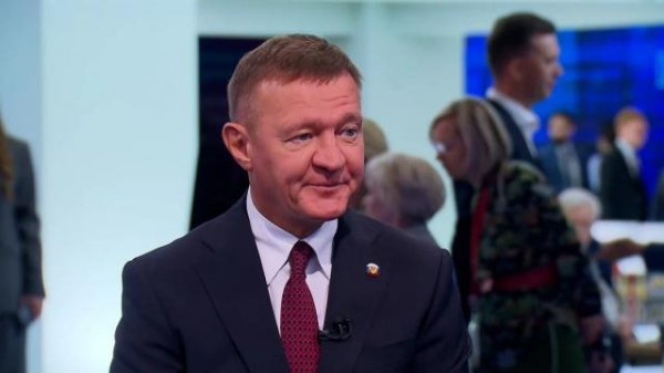 散户在哪个证券开户最好 普京免除斯塔罗沃伊特俄交通部长职务